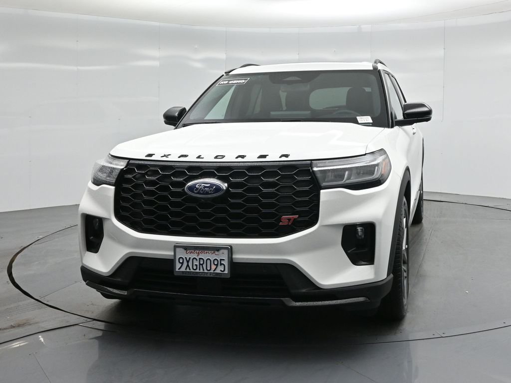 New 2026 Star White Metallic Tri-Coat Ford ST image 57