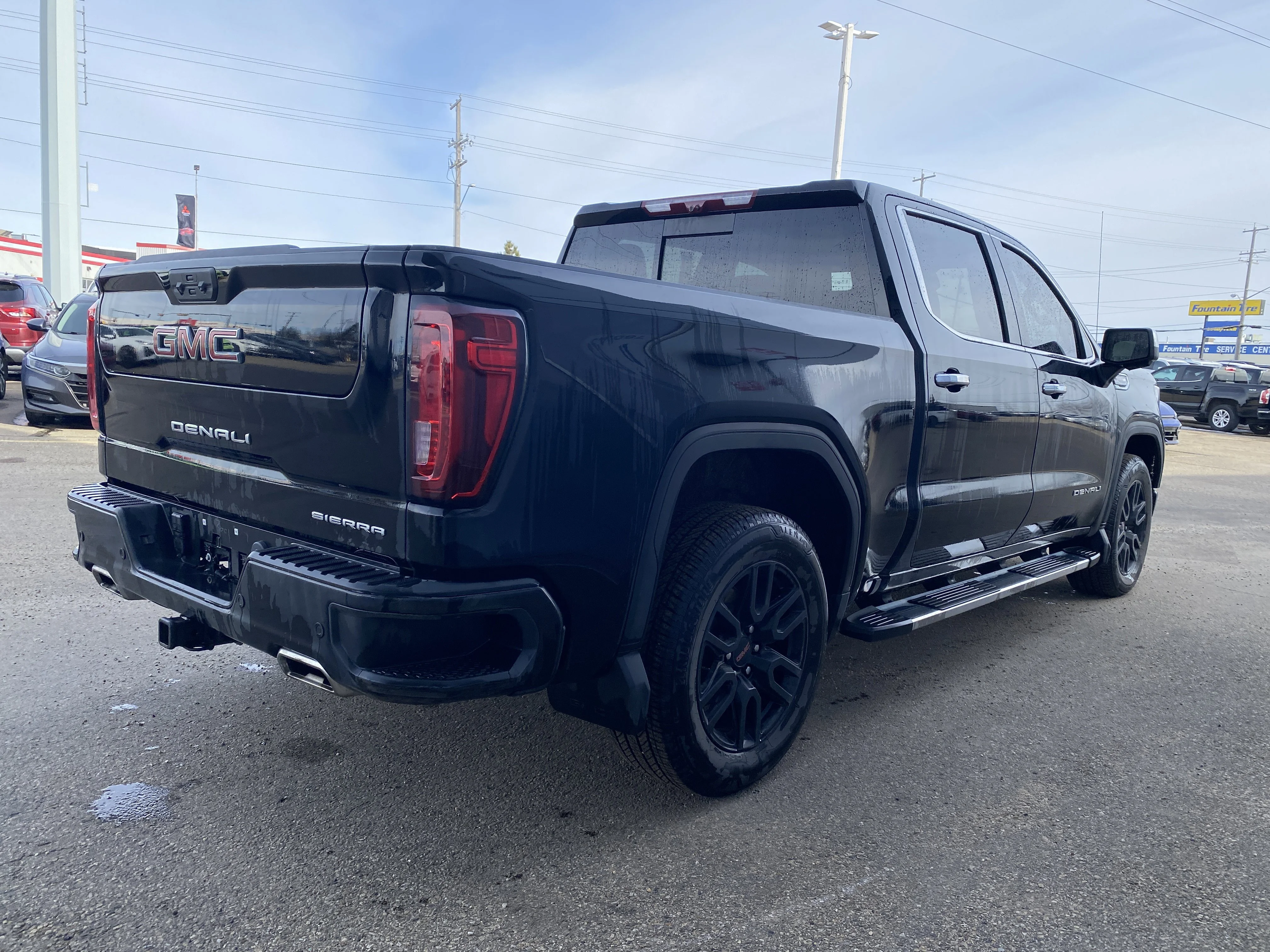 Certified Used 2025 Black GMC Crew Cab Denali * 6.2L V8 *360 CAMERA * HEAD UP DISPLAY * image 5