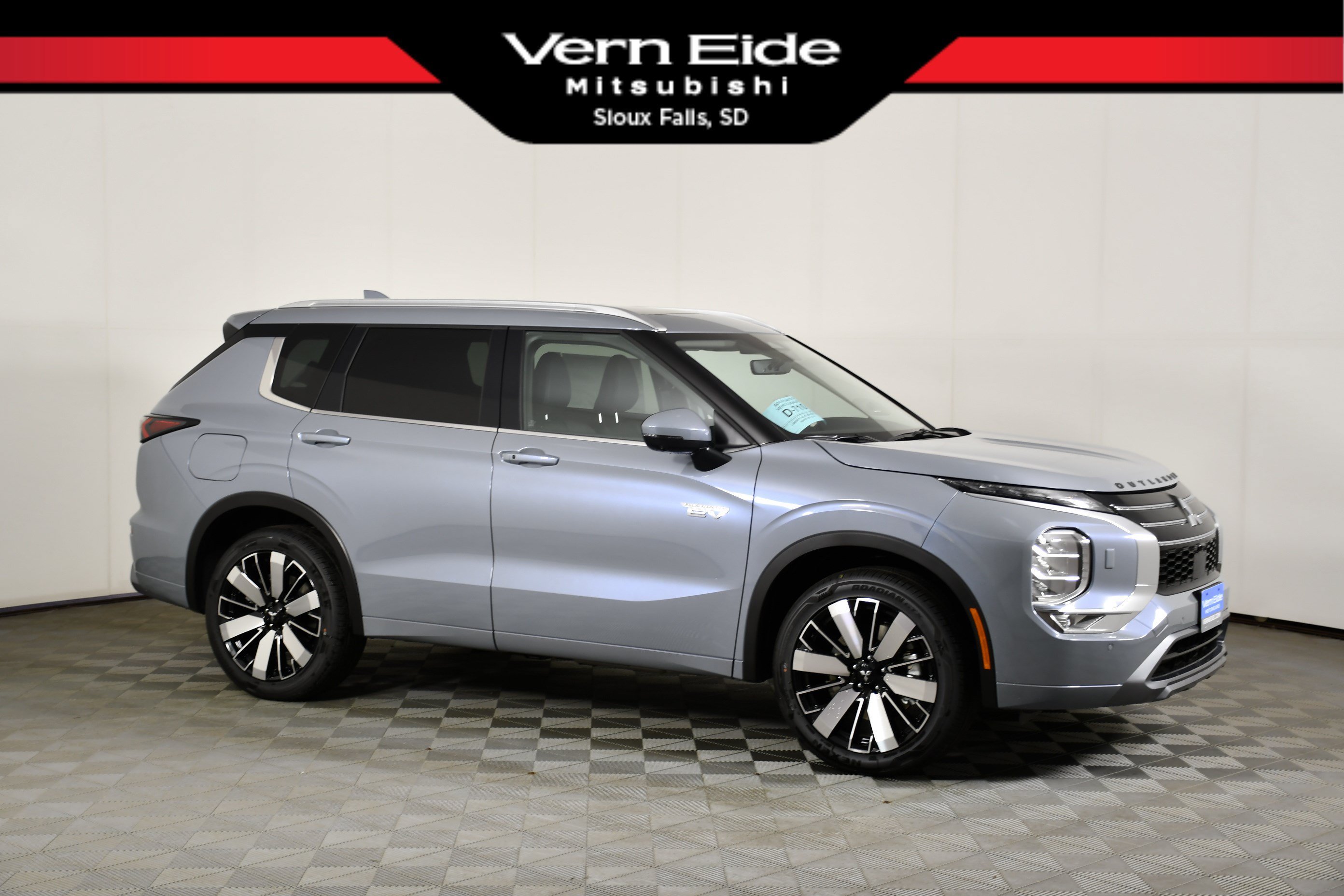 2026 Mitsubishi Outlander Plug-in Hybrid