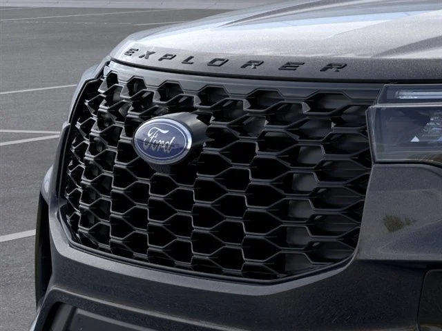 New 2026 Agate Black Metallic Ford ST-Line image 17
