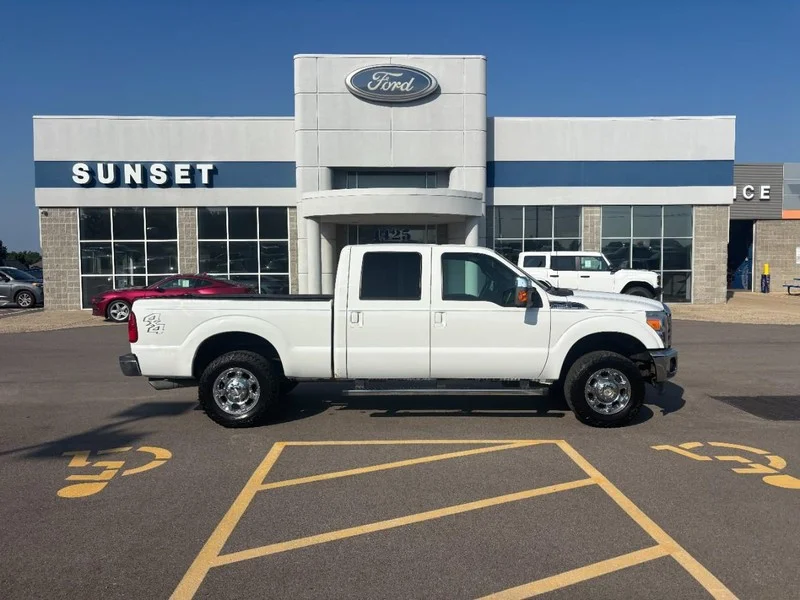 Used 2012 Ford F-250 Super Duty Lariat with VIN 1FT7W2B62CEB66800 for sale in Waterloo, IL