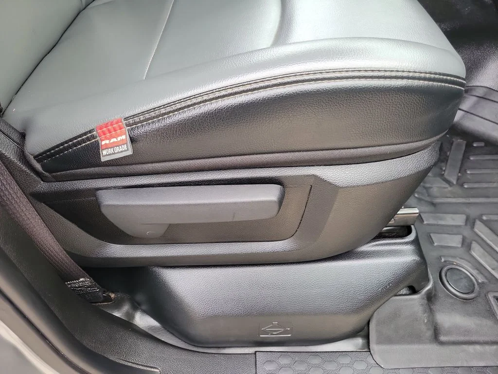 Used 2021 Silver Ram Tradesman image 36