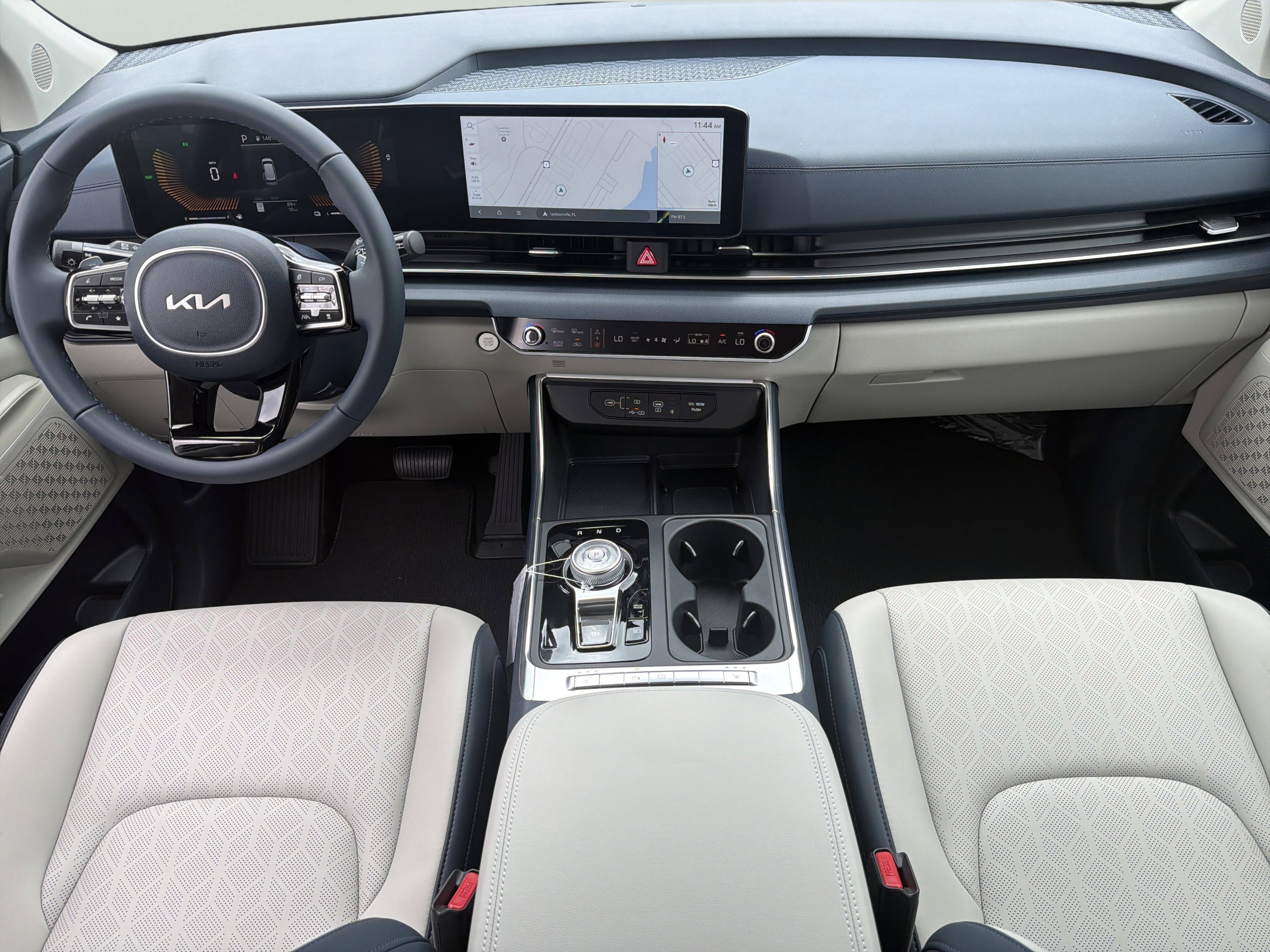 New 2026 Snow White Pearl Kia EX image 5