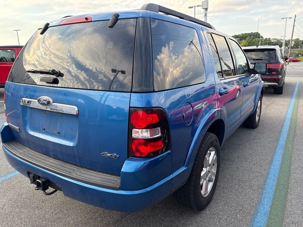 Used 2010 Blue Ford XLT image 11