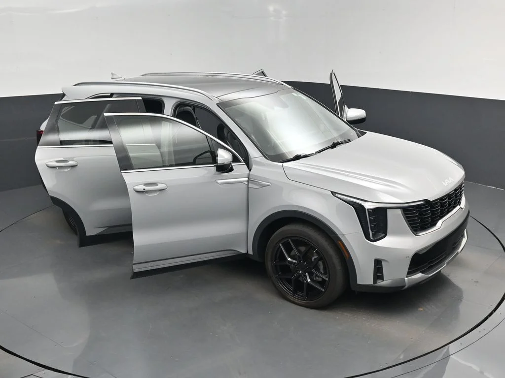 Certified Used 2024 Gray Kia EX image 19