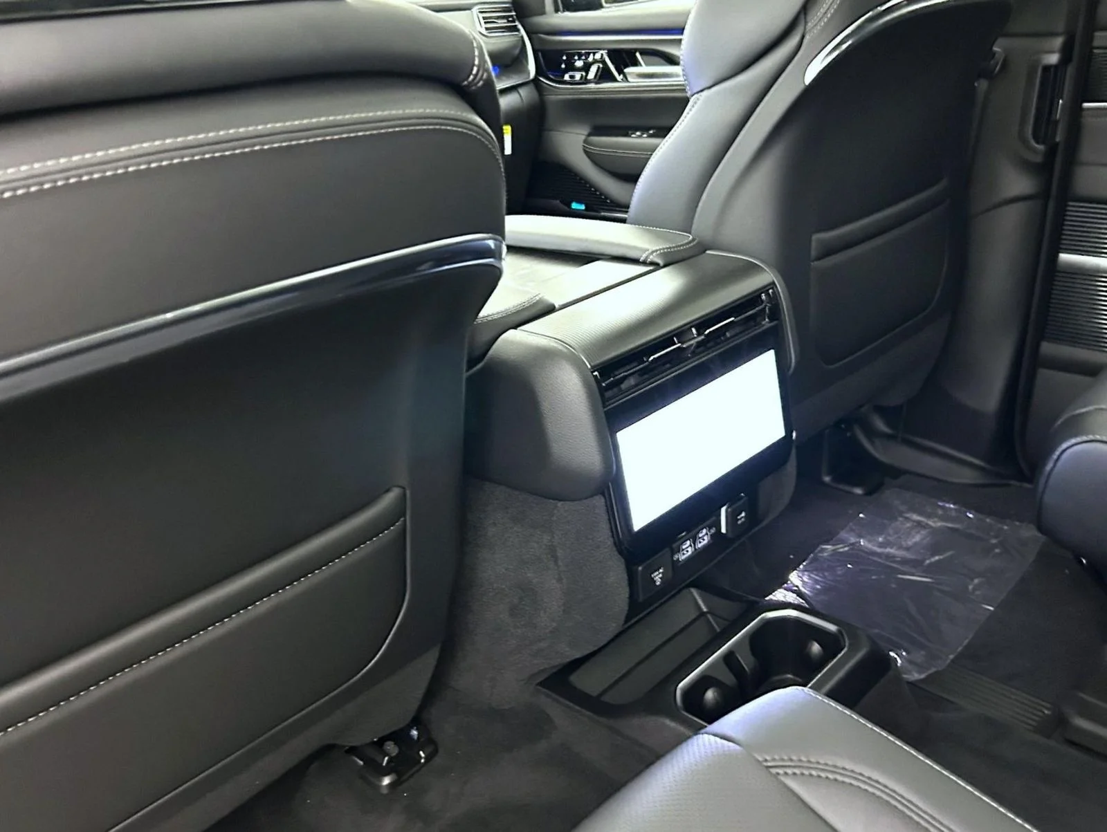 New 2026 Black Jeep Summit Obsidian image 24