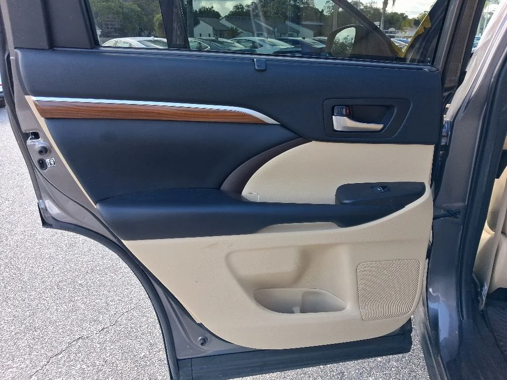 Used 2019 Gray Toyota Limited image 24