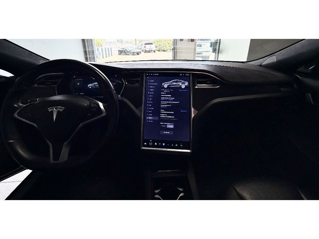 Used 2015 Gray Metallic Tesla 85D image 11