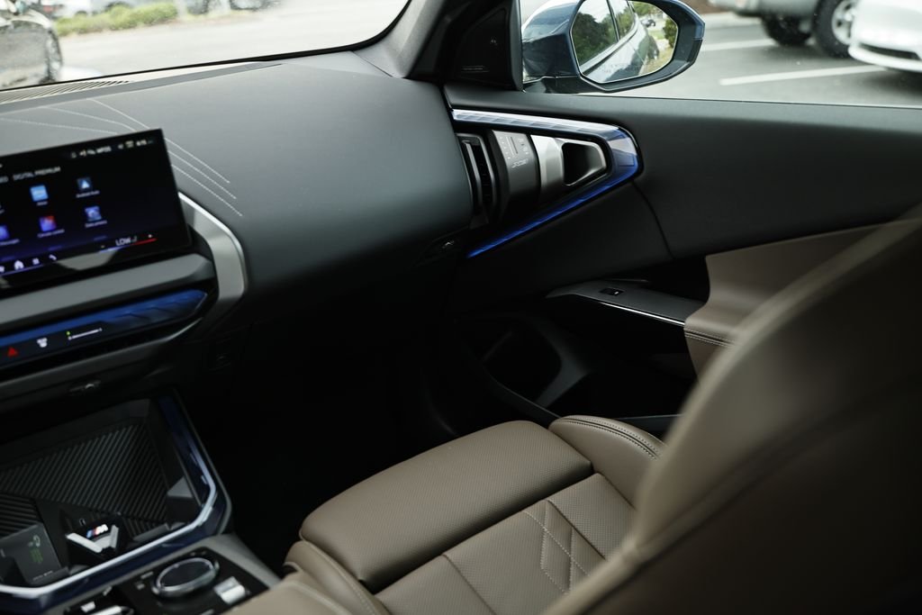 New 2026 Arctic Race Blue Metallic BMW 30 xDrive image 30