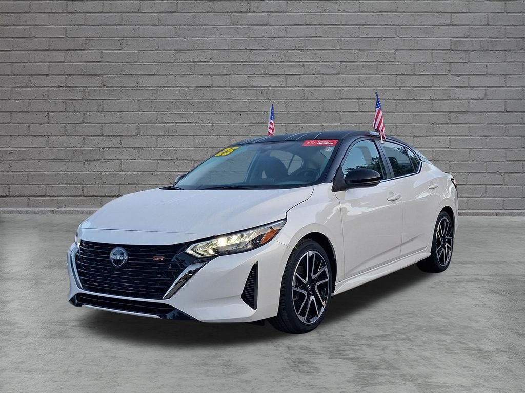 Used 2025 White Nissan SR image 4
