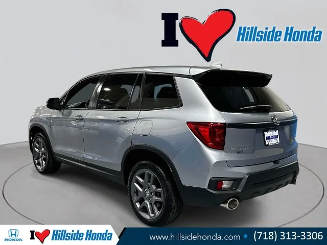 Certified Used 2023 Lunar Silver Metallic Honda AWD EX-L image 2