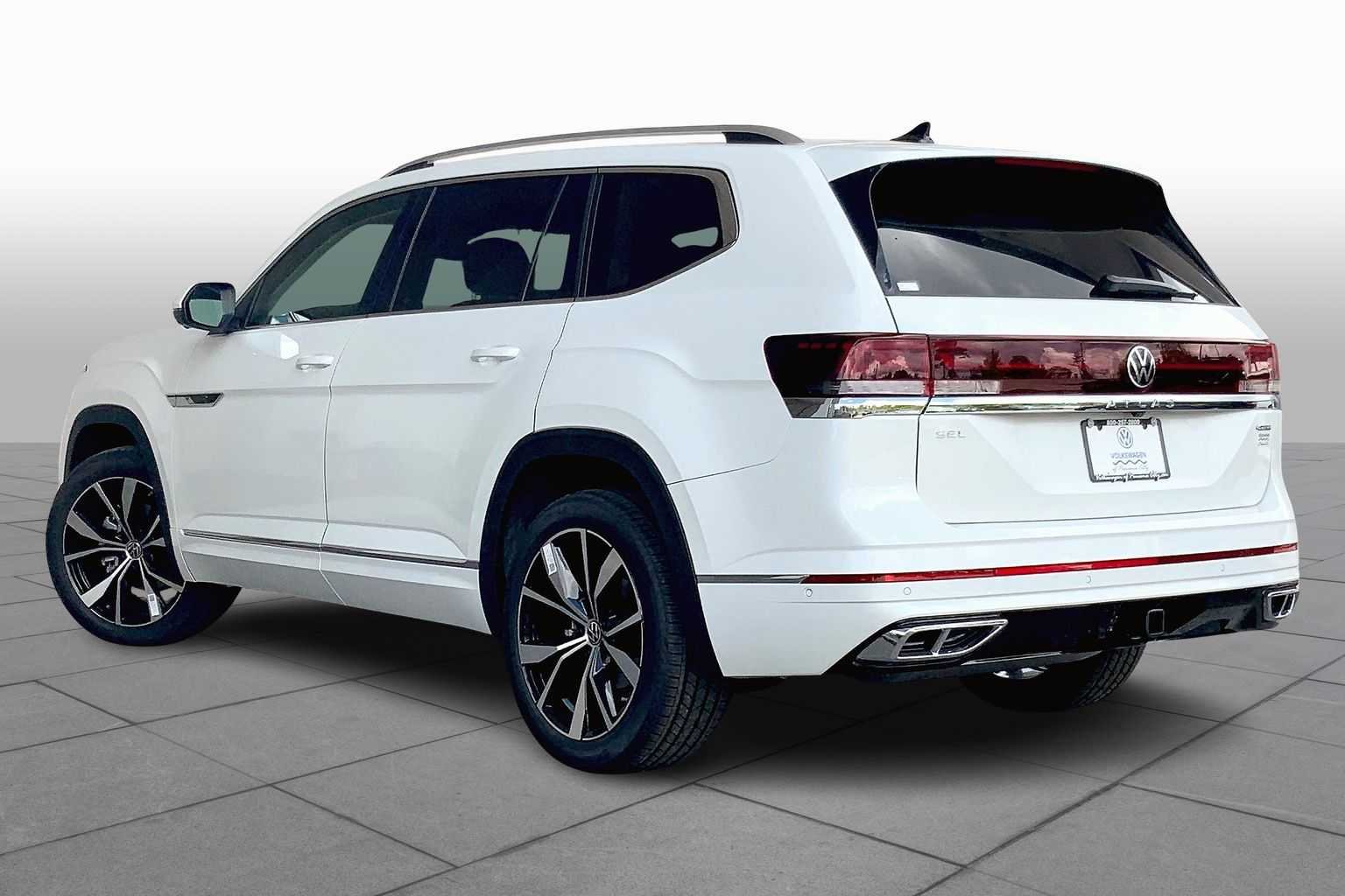 2026 Volkswagen Atlas SEL Premium R-Line - Photo 12