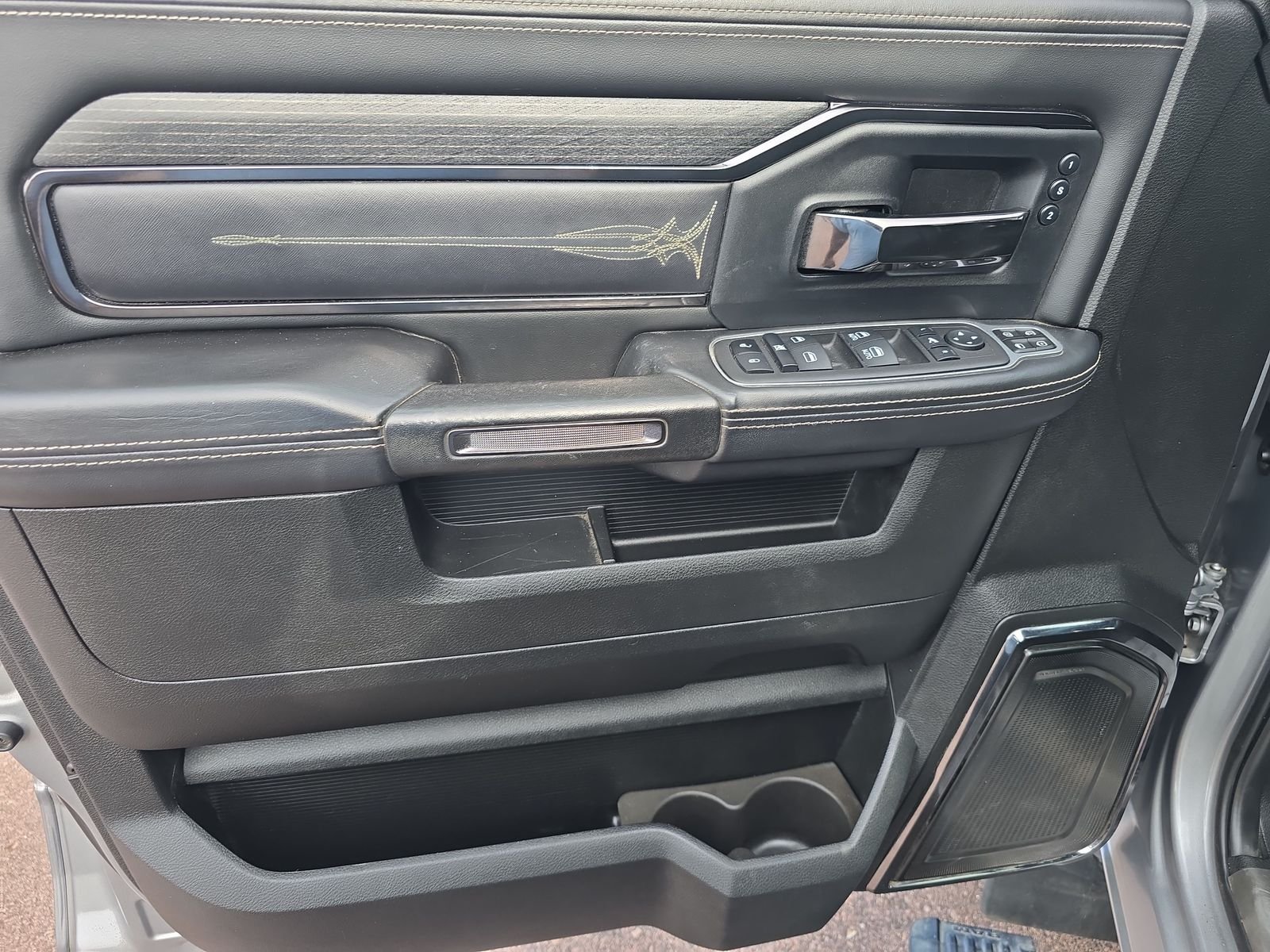 2023 RAM Ram 3500 Pickup Limited - Photo 10