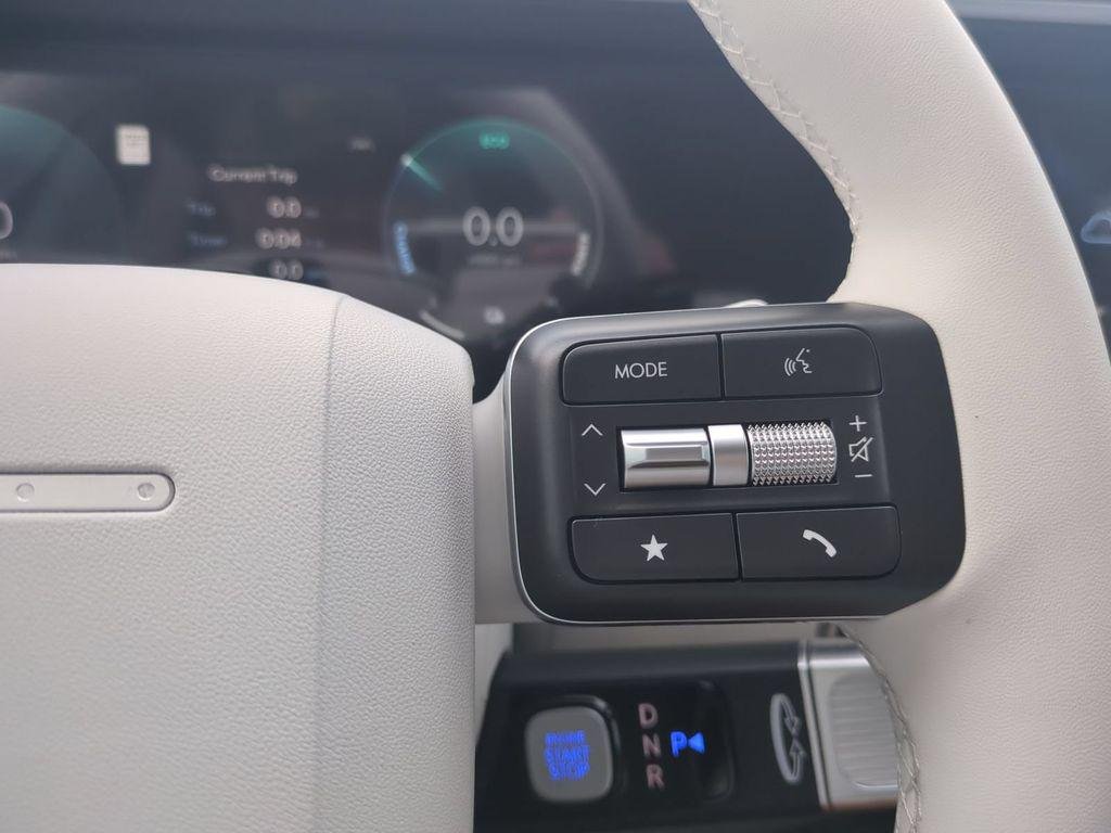New 2027 Gray Hyundai Blue SEL 7P image 41