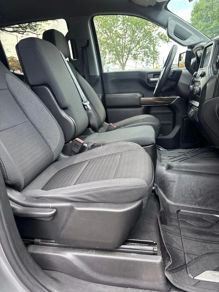 Used 2020 Gray Chevrolet RST image 27