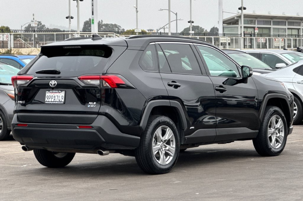 Used 2025 Black Toyota XLE image 4
