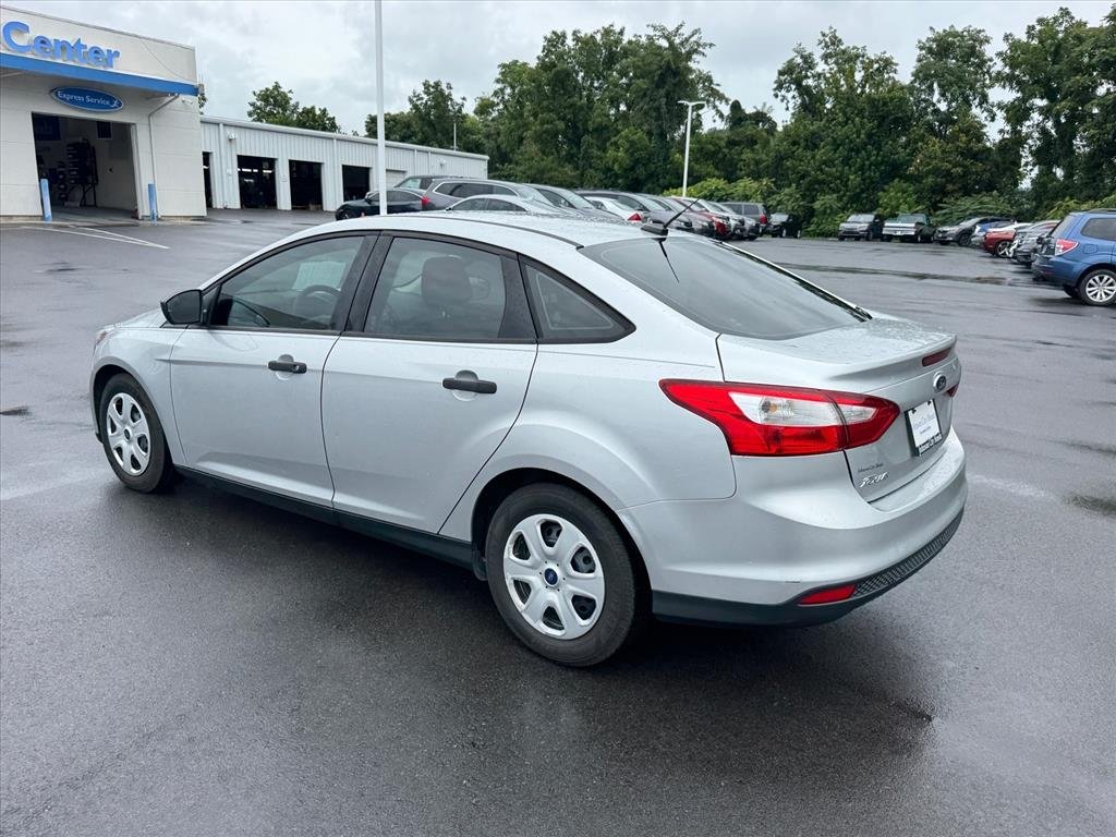 Used 2012 INGOT SILVER METALLIC Ford S image 4