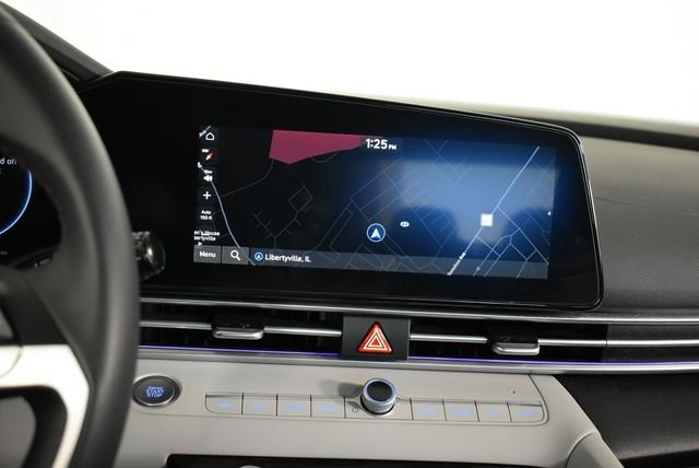2025 Hyundai Elantra Limited - Photo 37