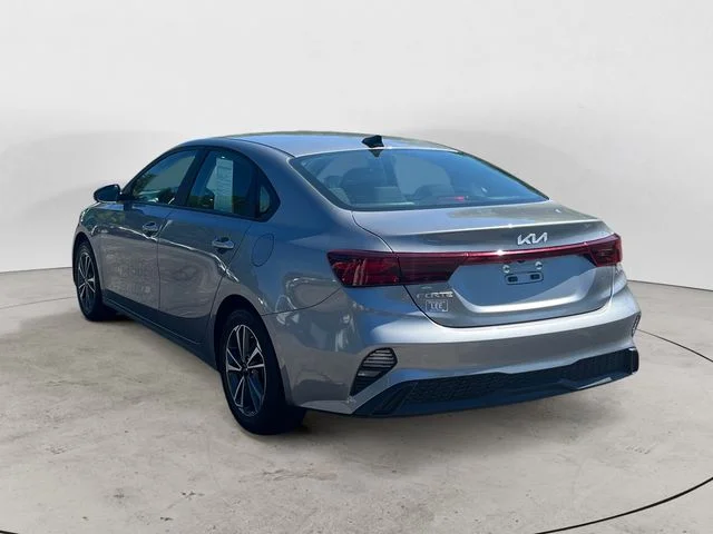 Used 2024 Gray Kia LXS image 3