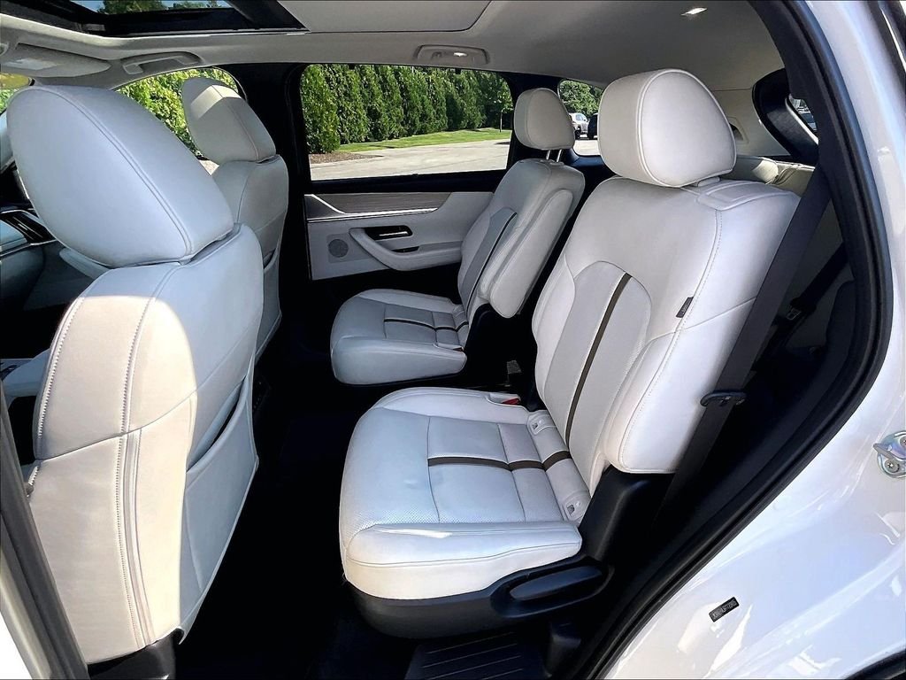 Used 2024 White Mazda Premium Plus image 15