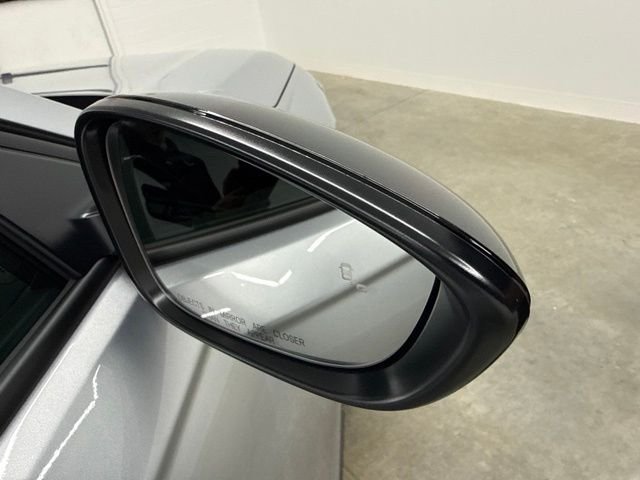 New 2026 Solar Silver Metallic Honda SE image 10