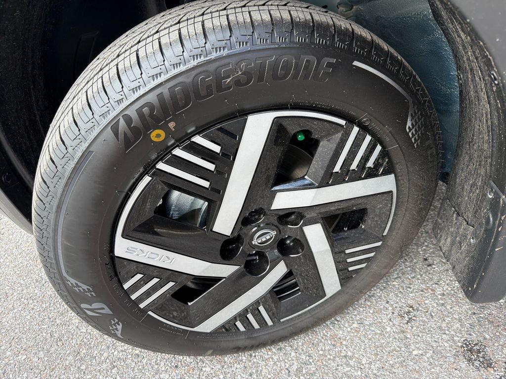 New 2026 Nissan Kicks SV 4D Sport Utility