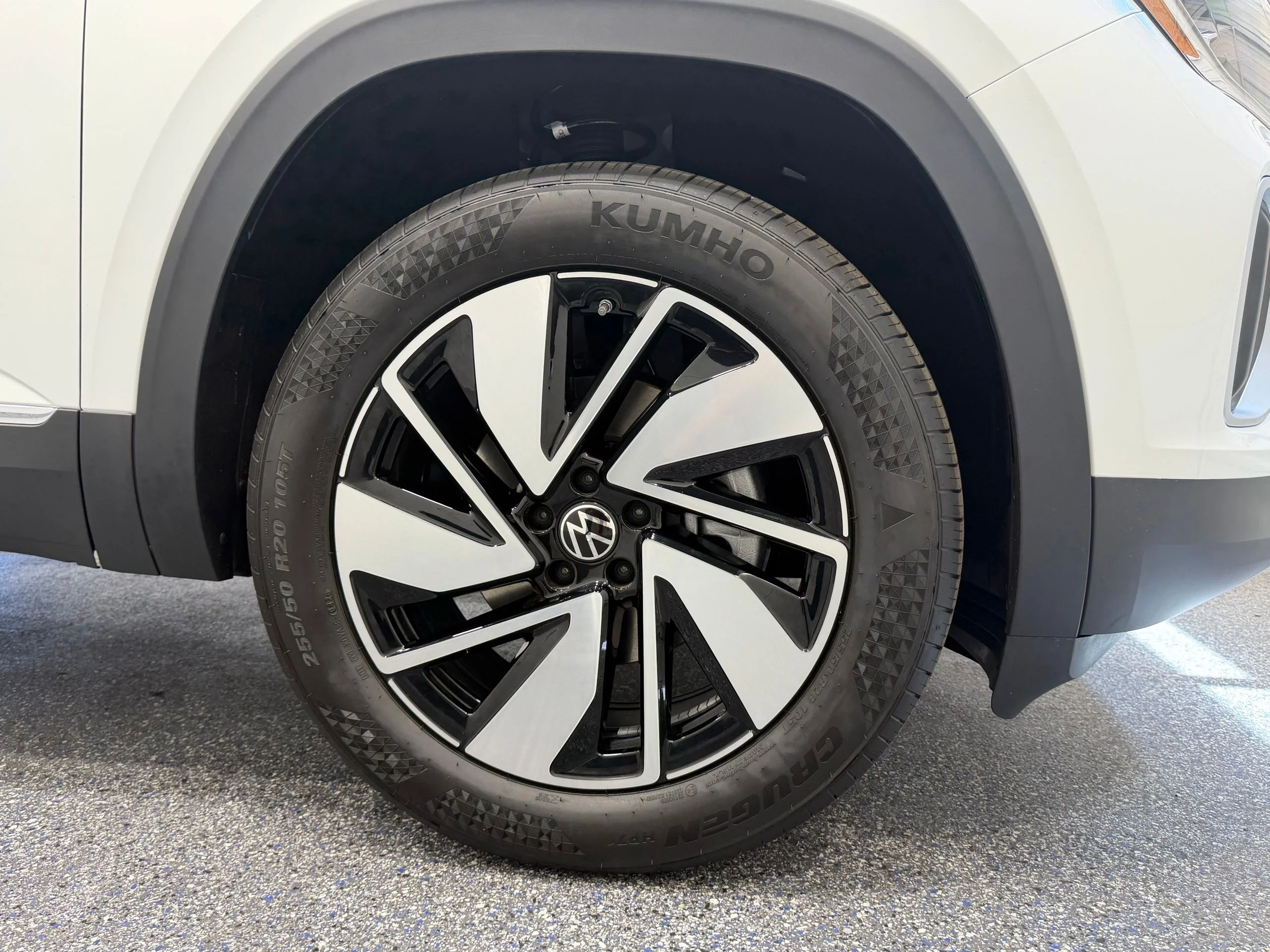 New 2026 White Volkswagen 2.0T SEL image 14