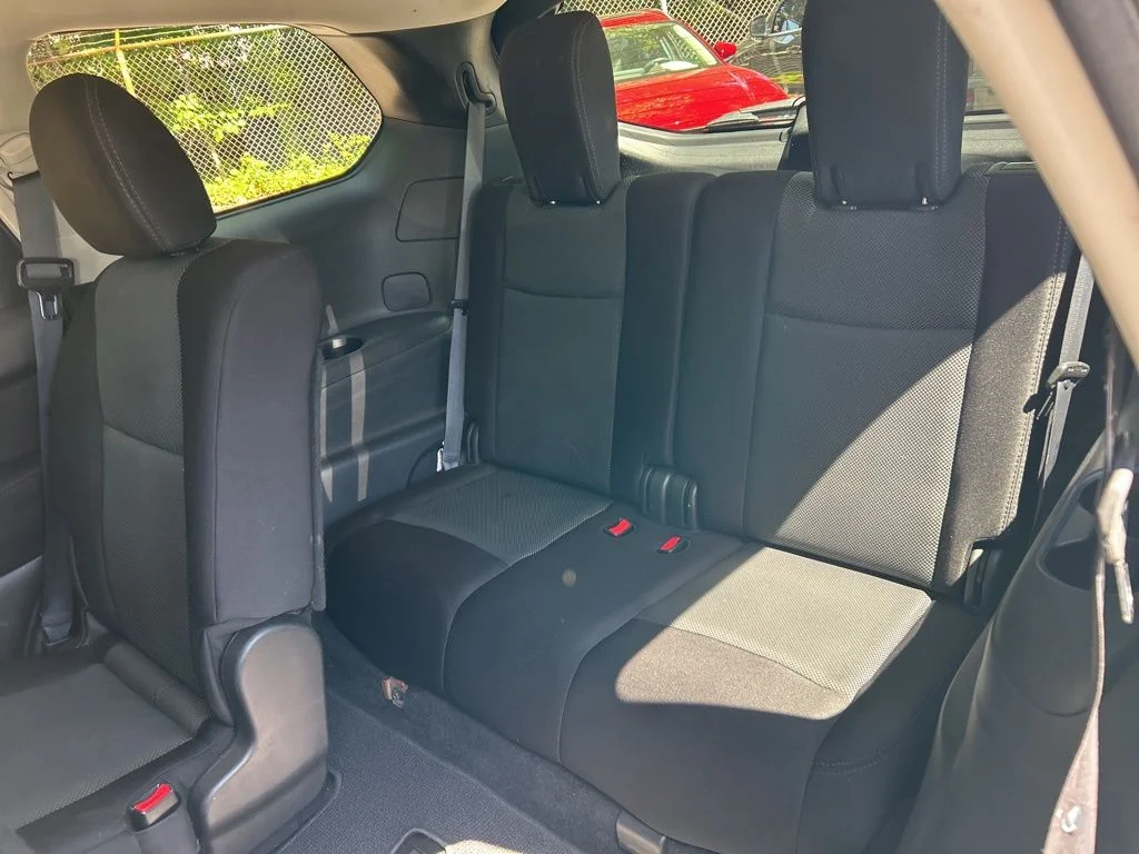 Used 2017 White Nissan SV image 27