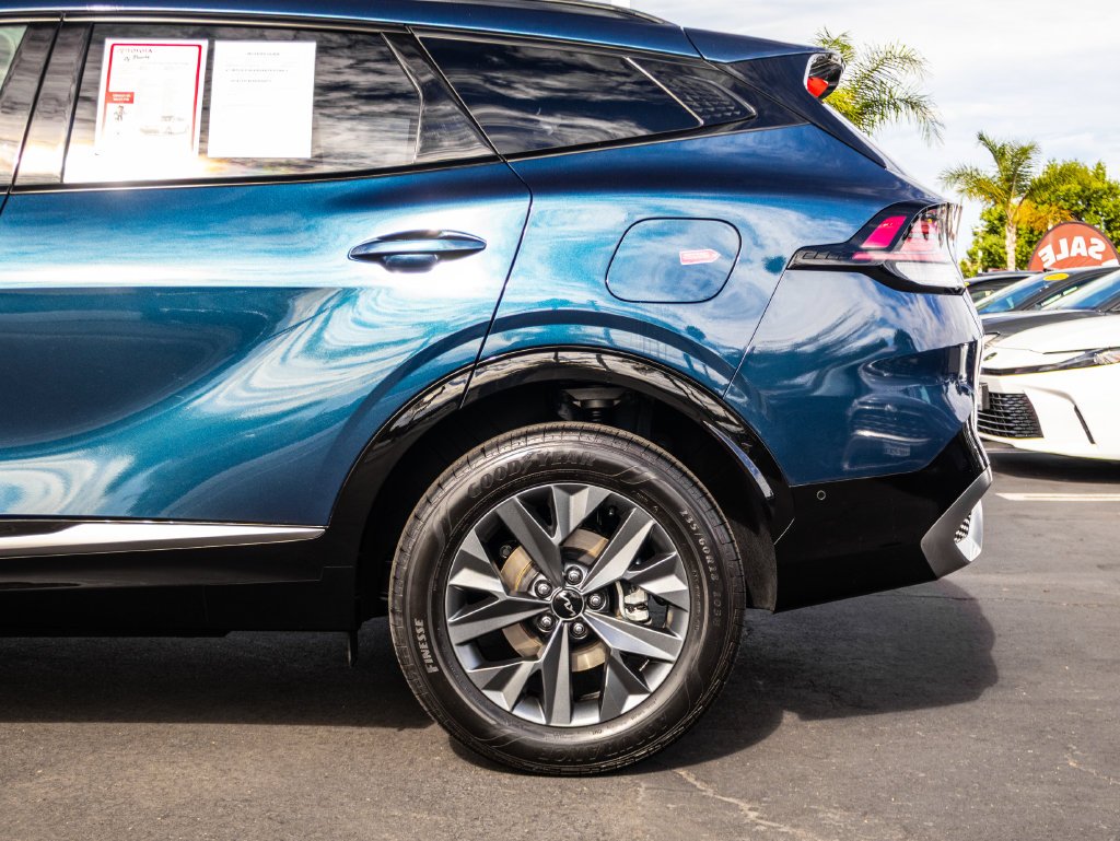 Used 2025 Blue Kia SX-Prestige image 8