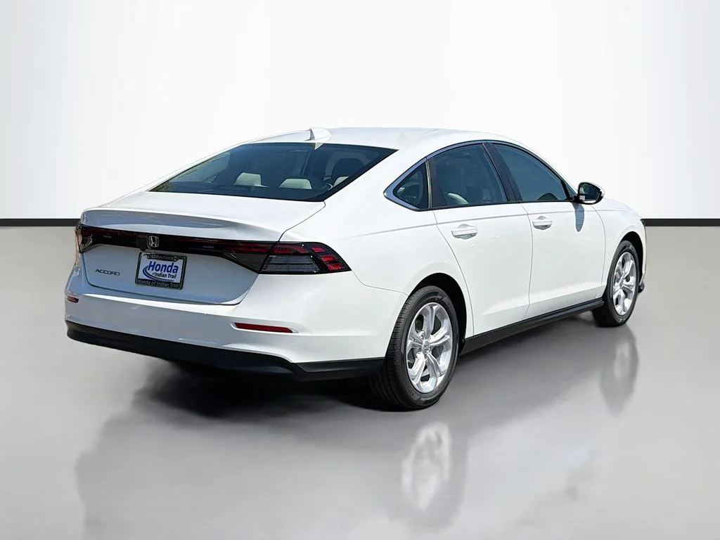 New 2026 Platinum White Pearl Honda LX image 6