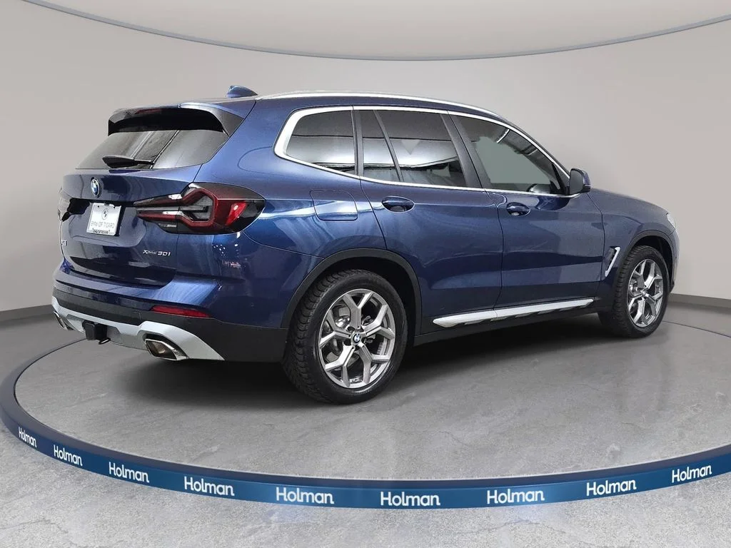 Used 2023 Phytonic Blue Metallic BMW xDrive30i image 5