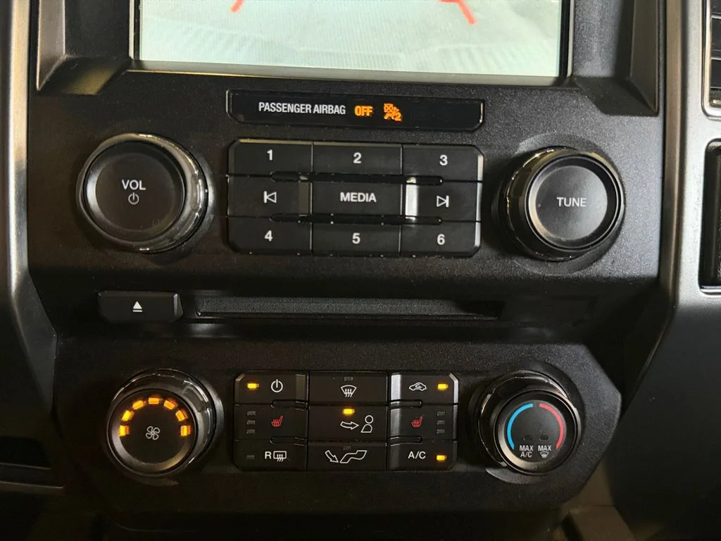 Used 2018  Ford XLT image 22