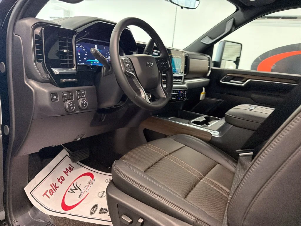 New 2026 Black Chevrolet High Country image 11