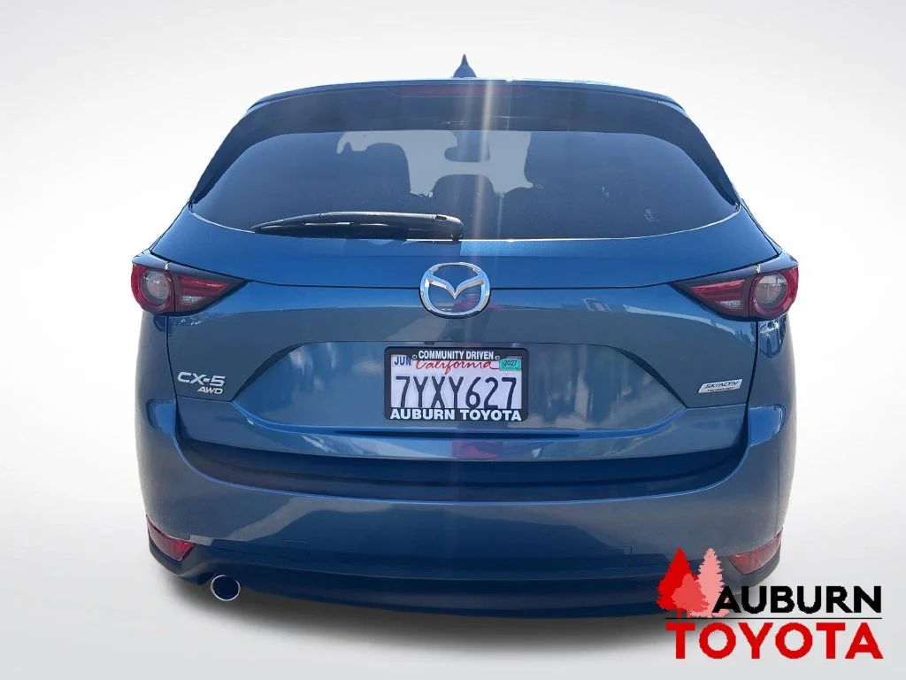 Used 2017 Eternal Blue Mica Mazda Grand Touring image 6