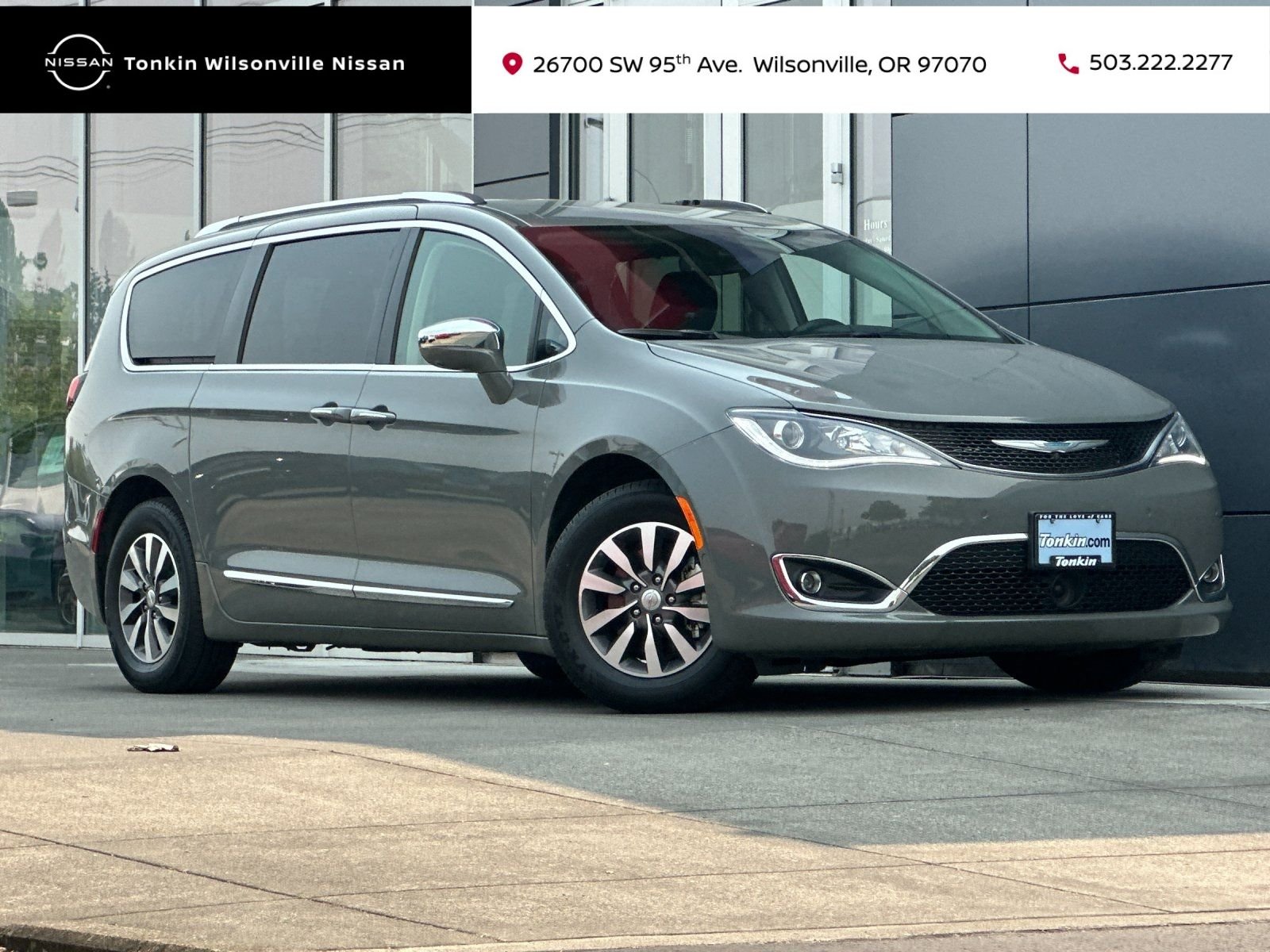Used 2020 Ceramic Gray Clearcoat Chrysler Limited image 1