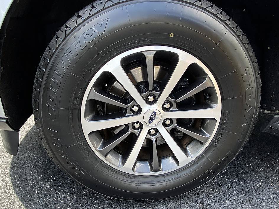 Used 2019 Ingot Silver Ford XLT image 8