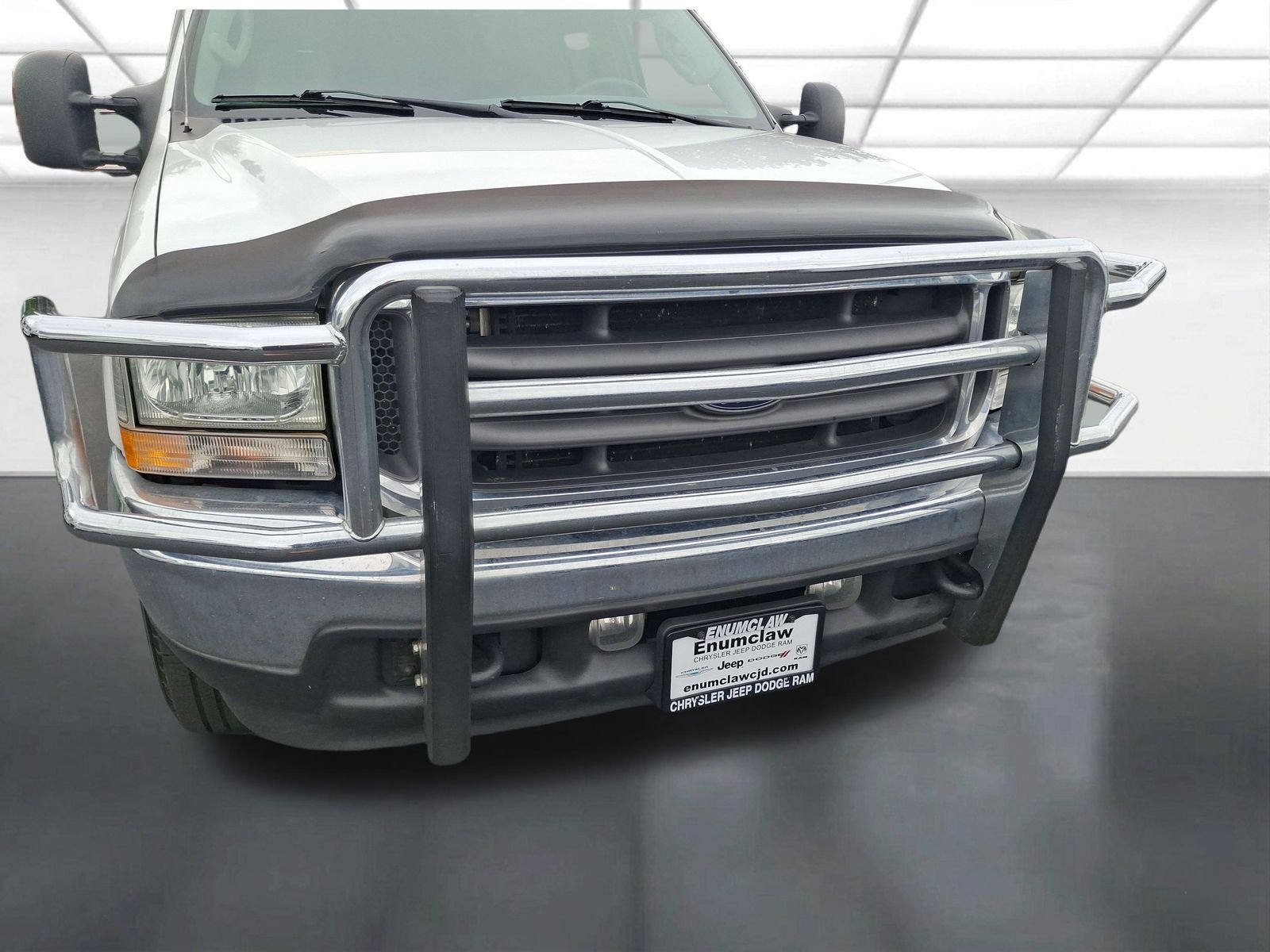 Used 2004 White Ford XL image 21