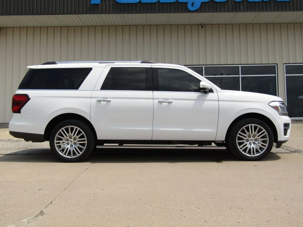 Used 2023 Ford Expedition Limited with VIN 1FMJK2A86PEA54412 for sale in Kansas City