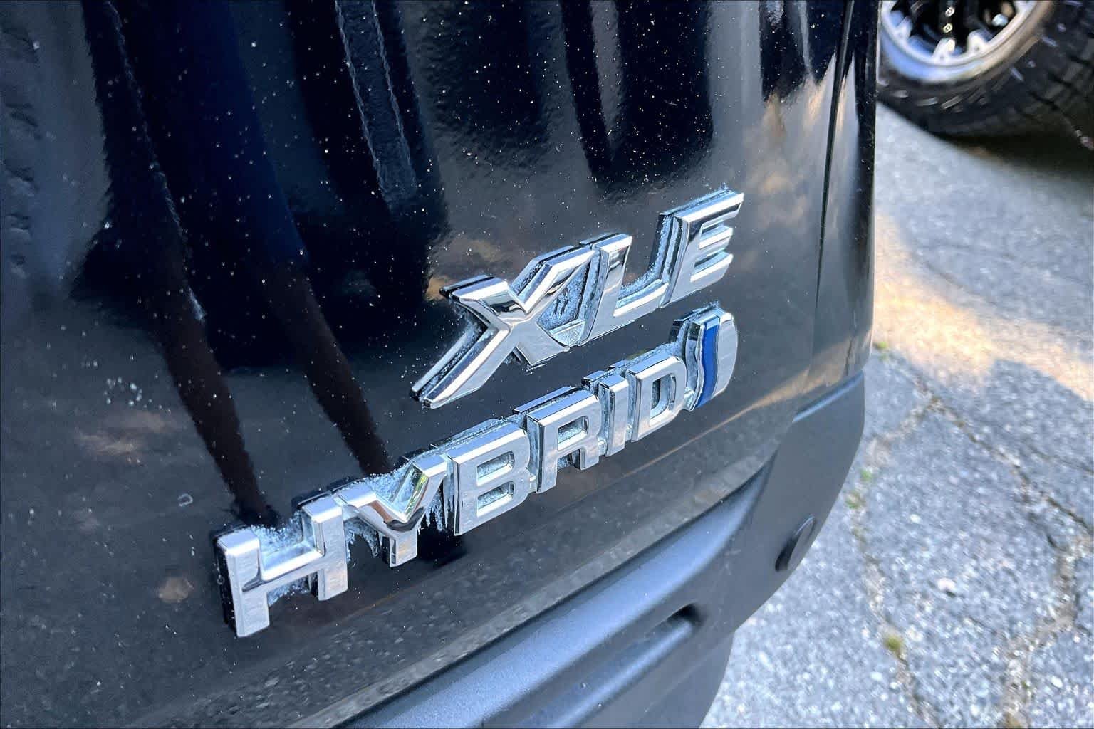 Used 2024 Midnight Black Metallic Toyota XLE image 10