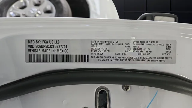 New 2026 Bright White Clear-Coat Exterior Paint RAM Big Horn image 37
