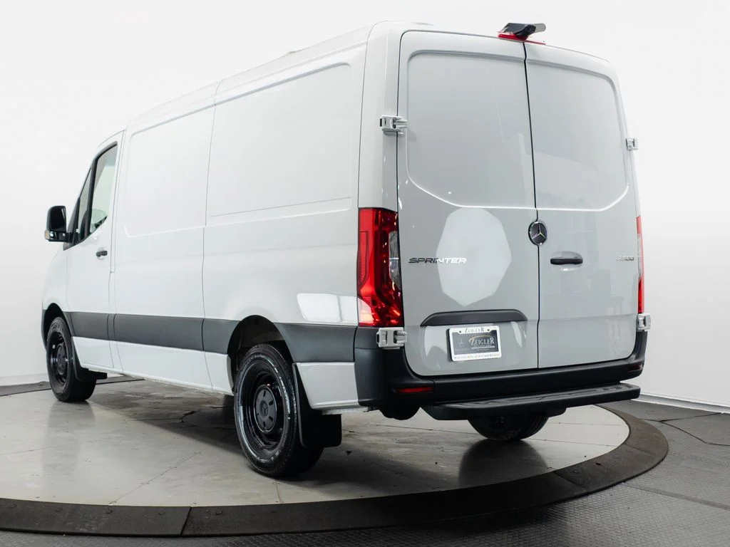 Used 2026 Arctic White Mercedes-Benz Cargo 144 WB image 20