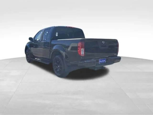 Used 2018 Black Nissan SV image 5