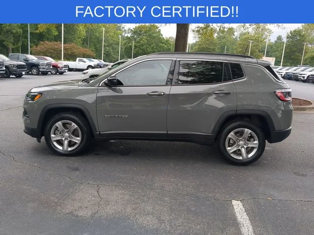 Used 2024 Gray Jeep Latitude image 2