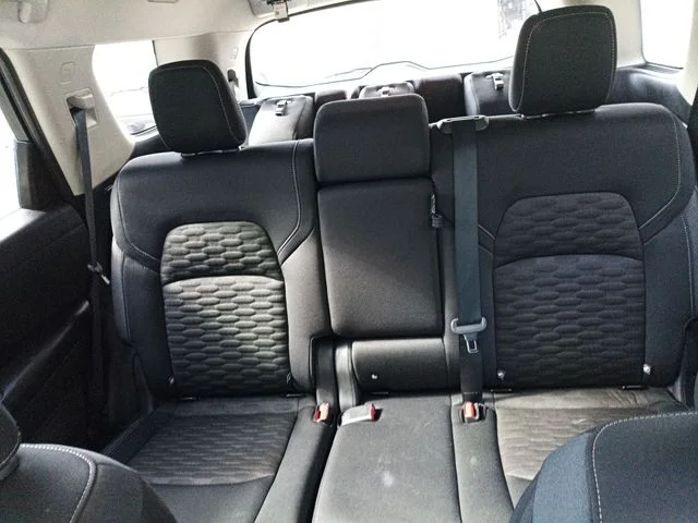 Used 2022 Gray Nissan SV image 25