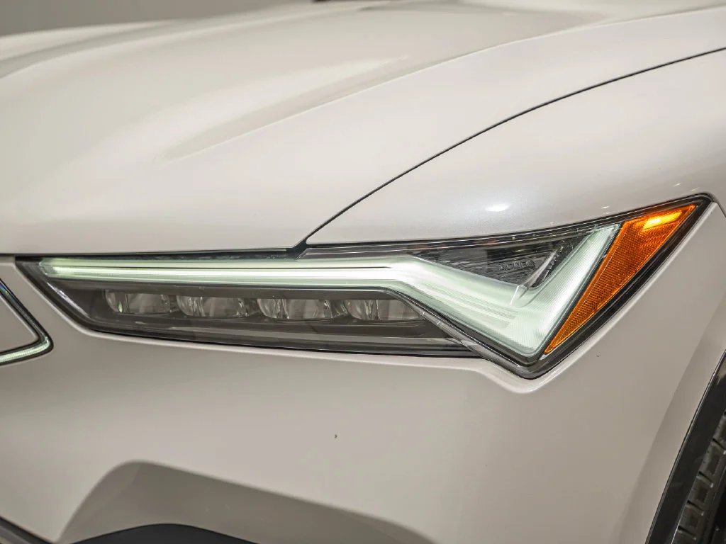 Used 2024 Snowfall Pearl Acura  image 15