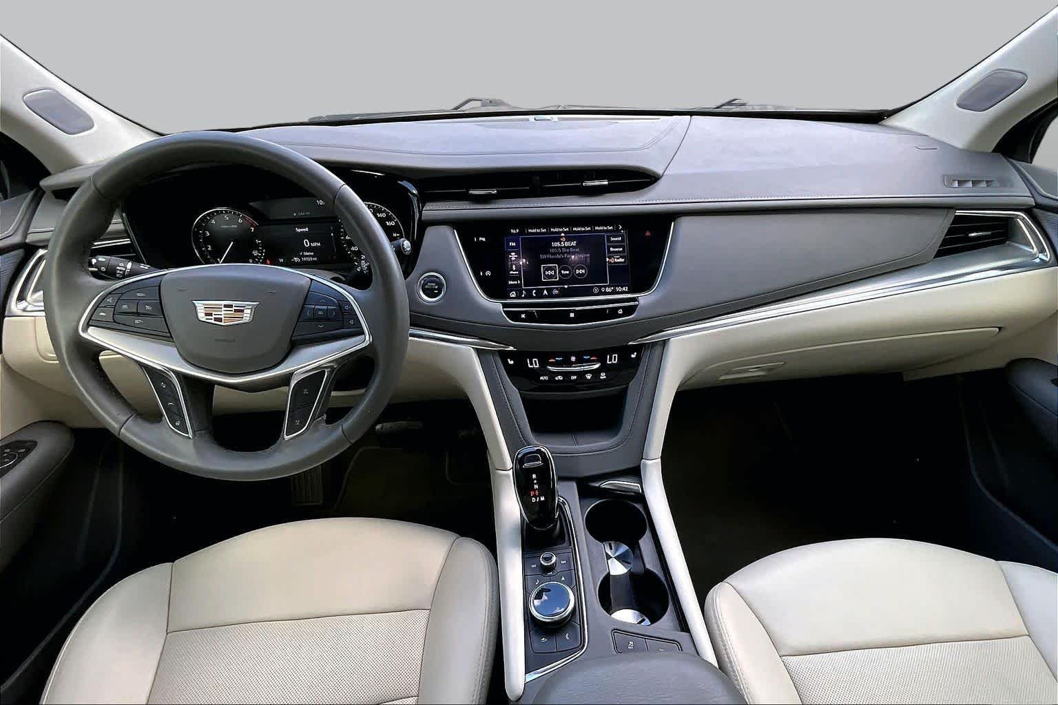 Used 2020 Crystal White Tricoat Cadillac Premium Luxury FWD image 16