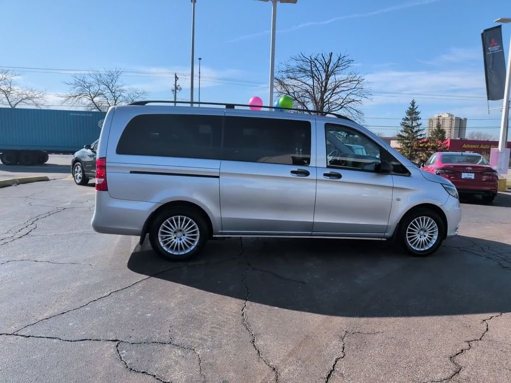 Used 2017  Mercedes-Benz Passenger image 5