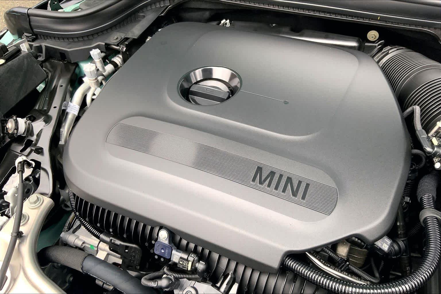New 2026 Ocean Wave Green Metallic MINI Signature Plus image 17