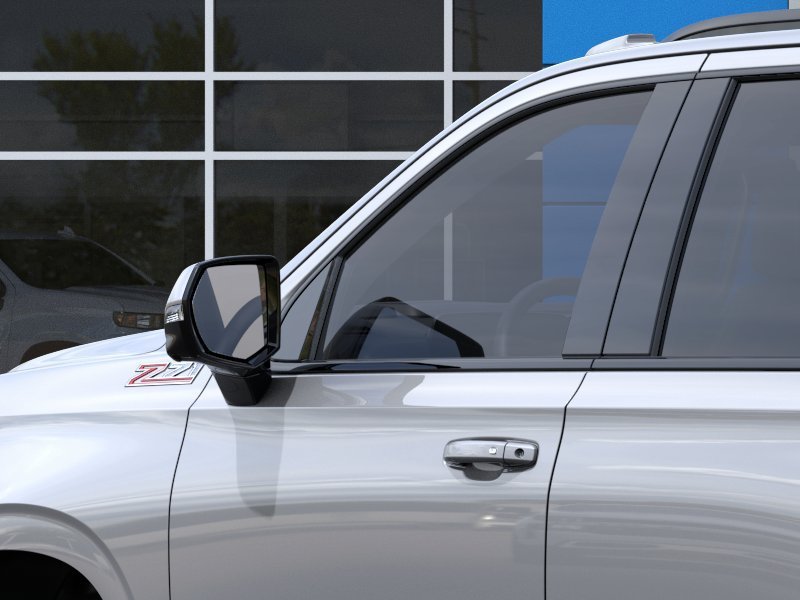 2026 Chevrolet Tahoe Z71 - Photo 12