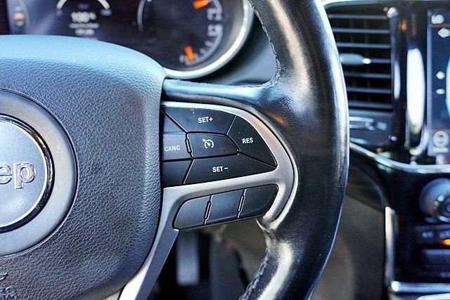 Certified Used 2022 Black Jeep Laredo X image 33